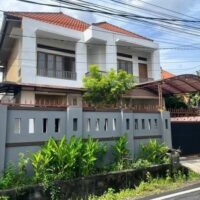 Jual Rumah Hadap Utara Semi Furnished 2 Lantai 4 Kamar Tukad Badung Denpasar