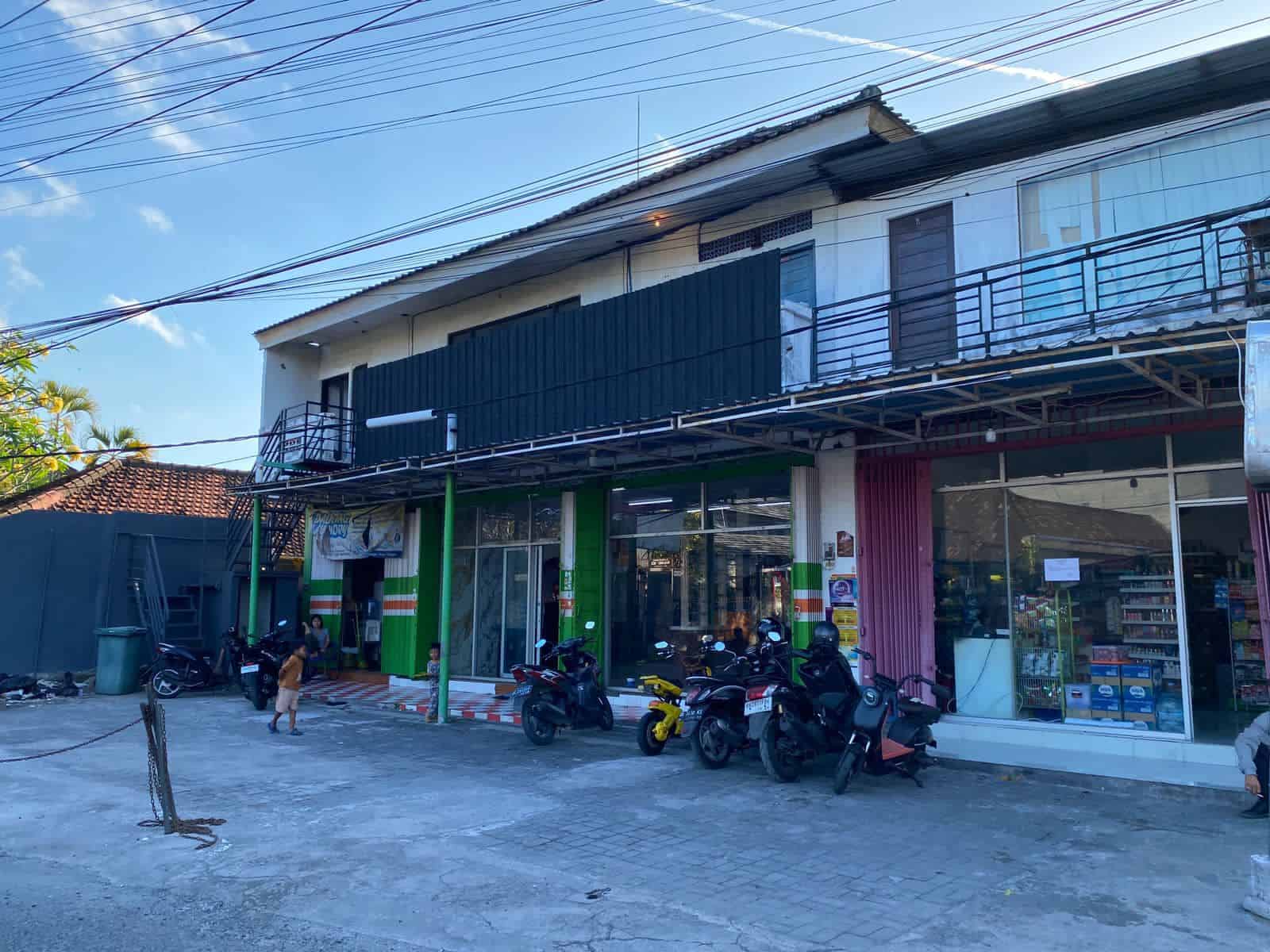 Jual Cepat Rumah Kost 15 Kamar 4 Ruko Teuku Umar Denpasar Barat