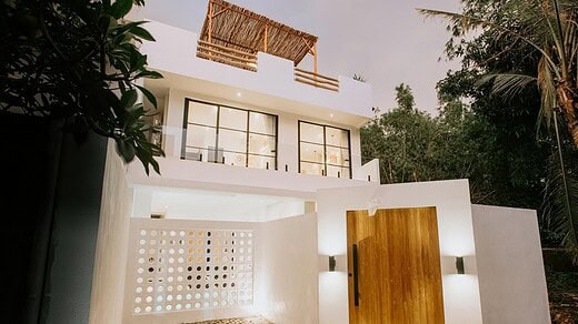 Jual Villa Mewah Full Furnished 2 Lantai 3 Kamar Tumbakbayuh Pererenan