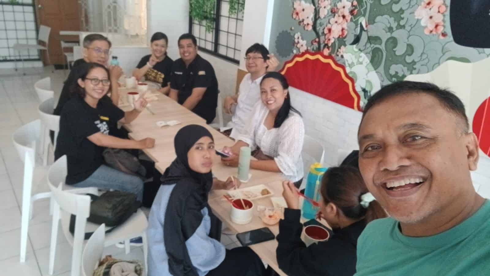 Ngobrol Santai di Hokben Denpasar
